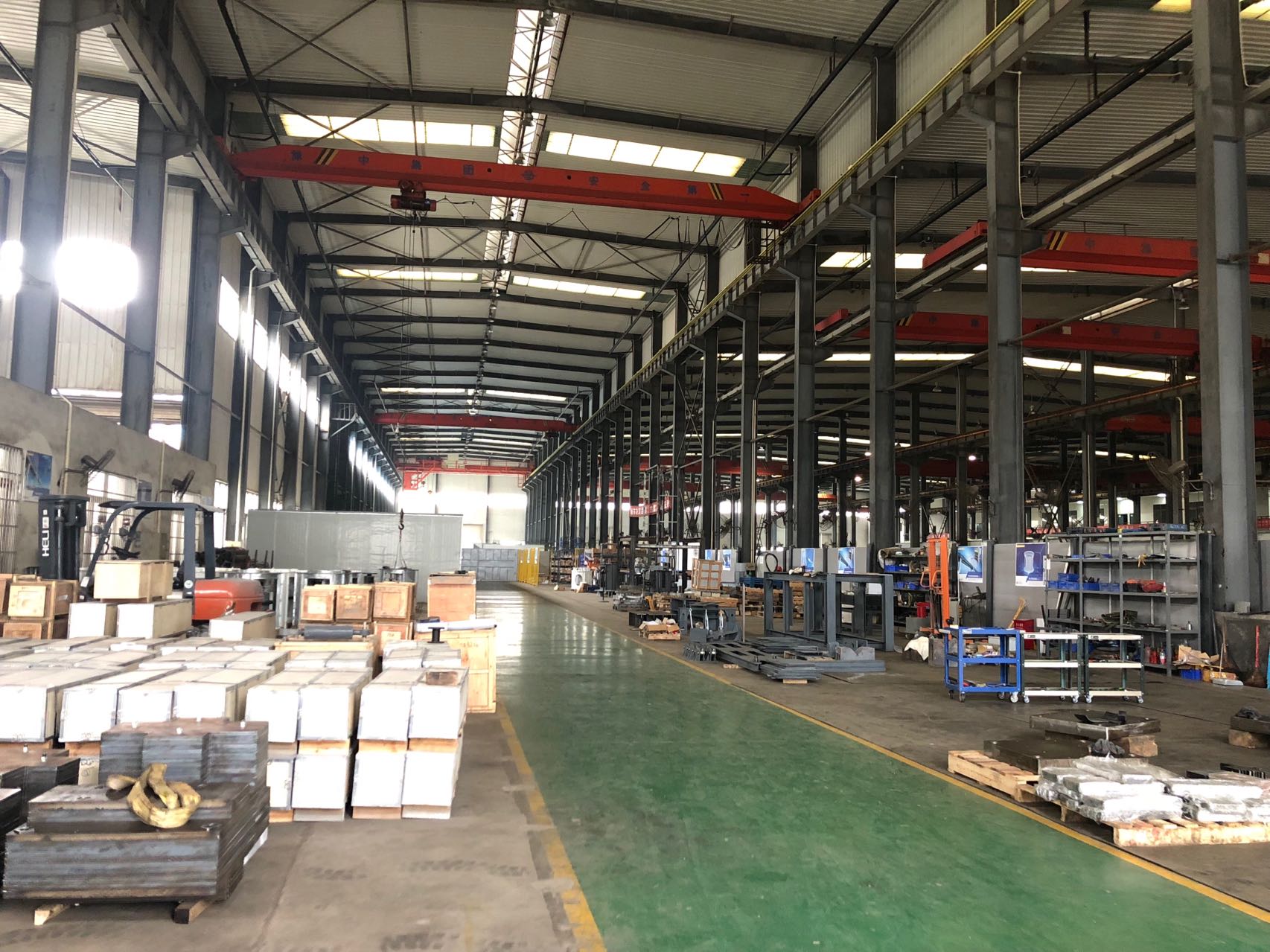 2018年1月，自建工廠投入使用，開(kāi)始組建生產(chǎn)團(tuán)隊(duì)